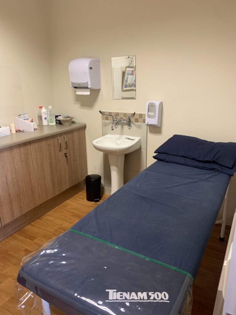 Dr Ivan Schewitz, Netcare Hospital Waterfall City Offices (17)